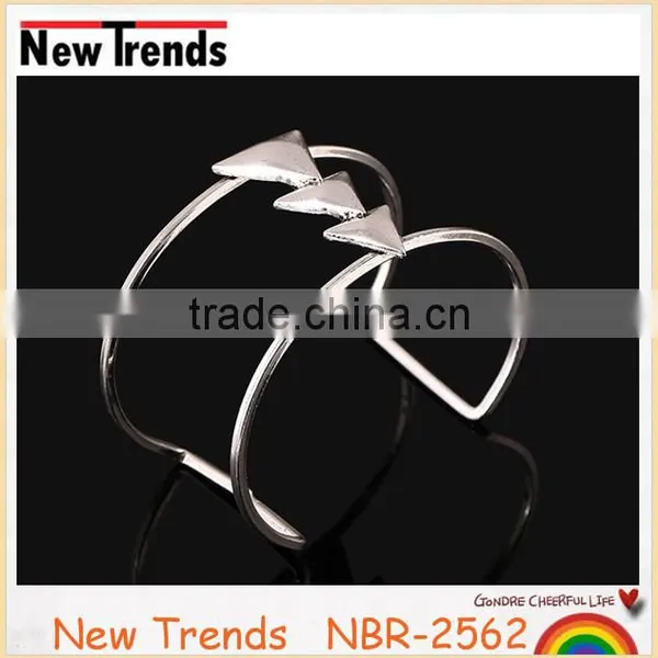 Women Trendy Alloy Triangle Pretty Fashion Charm Bracelet Cuff photo-6