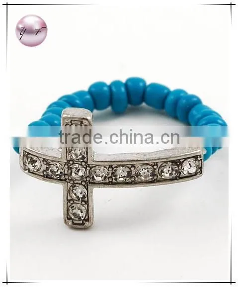 Rhodiumized / Turquoise Seed Beads & Clear Rhinestone / Cross Stretch Ring