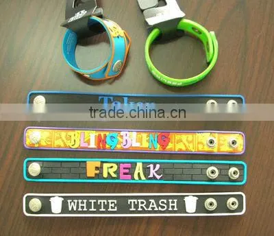 Hot Selling Low Price Eco-friendly Pvc Silicone Wristband photo-2