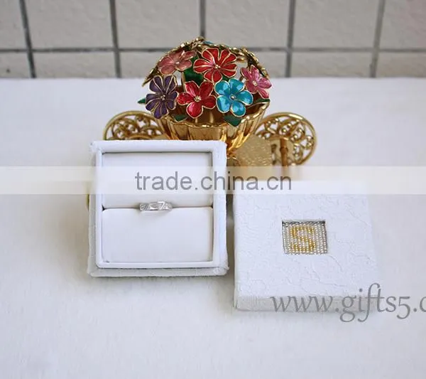 Elegant Wedding Ring Jewelry Box With Beaded Name Plate of S photo-2