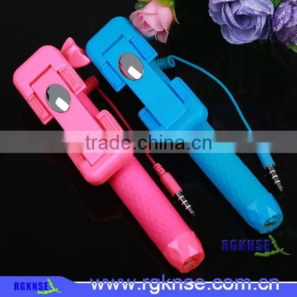 Multifunction Selfie Stick, Work as the Lazy Stand, Enhancing Light Selfie Stick photo-2