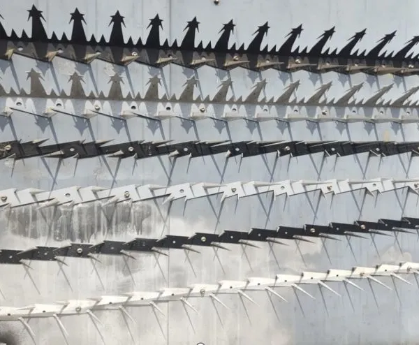 358 Anti-Climb Prison Fence With Wall Spikes & Razor Wire for Airport Security photo-4