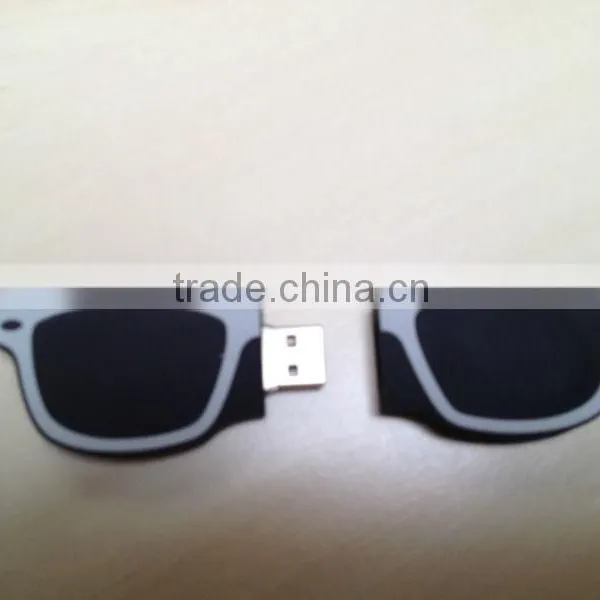 USB Key Sunglasses Shape photo-2