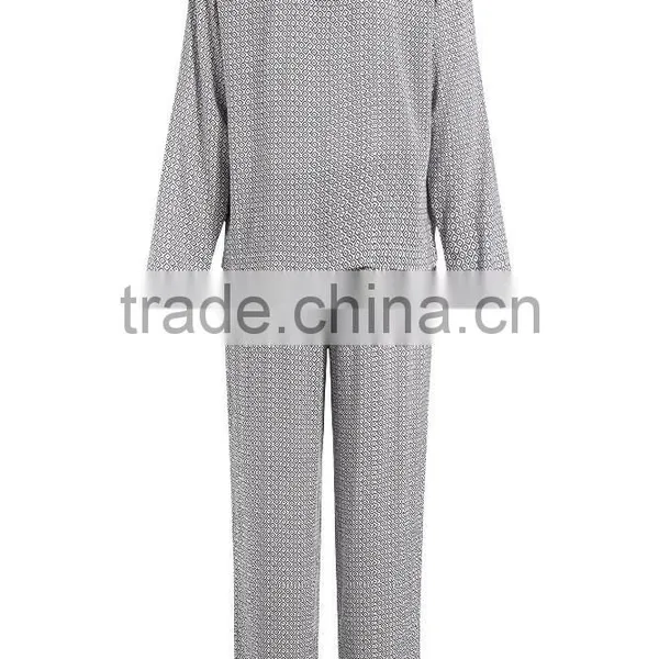 Printed Button up Pictures of Women in Sleepwear photo-3