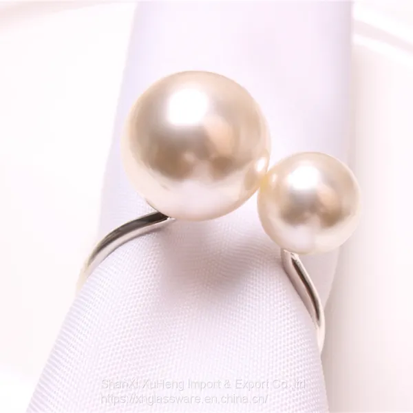 Wholesale Hotel Wedding Table Decoration Metal Alloy White Pearl With Gold Napkin Ring photo-4