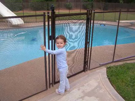 Breathable Textilene Woven Mesh Fabric – PVC Mesh for Agricultural Shade Nets and Greenhouse Ventilation POOL FENCE photo-2