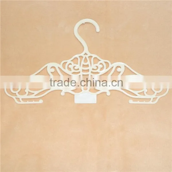 Elegant Butterfly Pajamas Hanger for Scarf Display photo-2