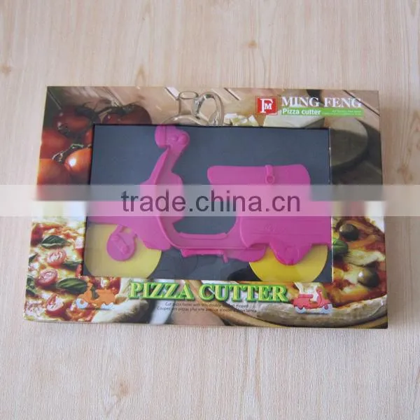 Colorful Kitchen Pizza Cutter (safe to Use and Easy to Clean)