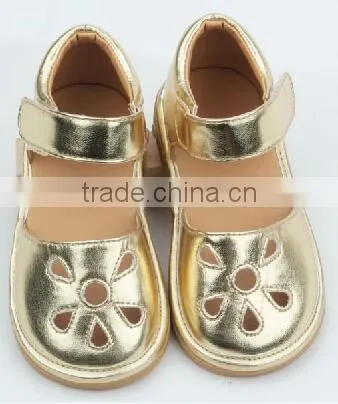 Manufacture 2016 New Arrival OEM Custom Leather Cute Newborn Squeaky Shoes Baby Girl Sandals photo-6