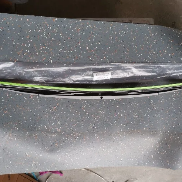 KLQ6119Q Original Higer Bus Front Windshield Parts Bus Wiper Blades 37RG4-28501 Glass Cleaning Parts photo-5