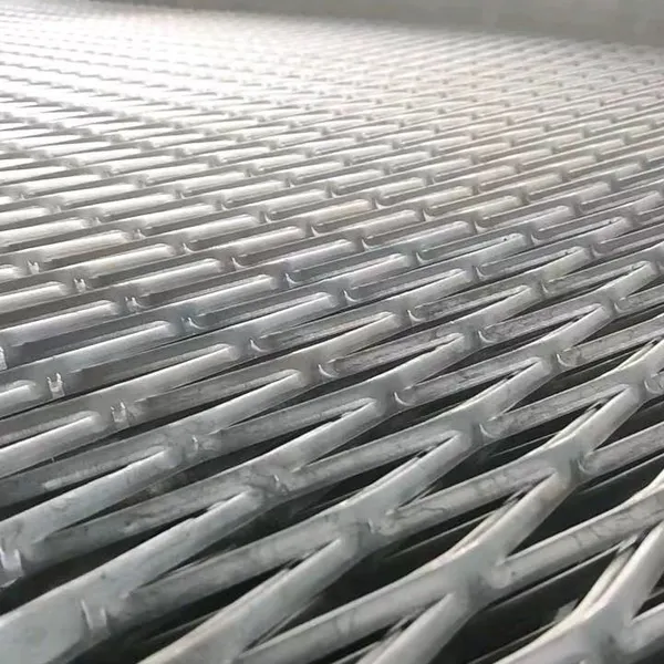 Galvanized Expanded Metal Mesh Sheet for Construction Fence and Grating photo-2