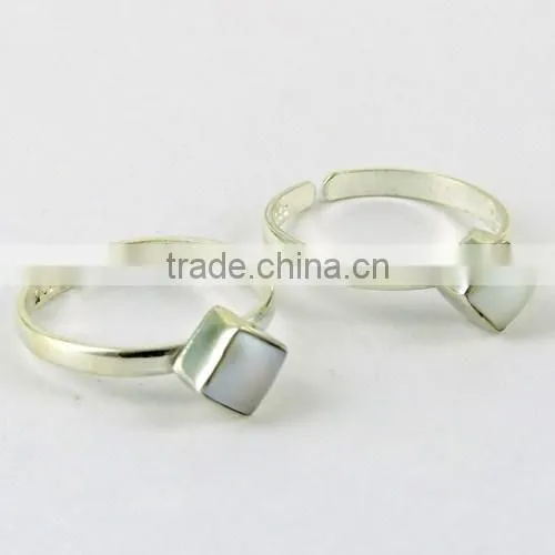 Pure In Heart !! White Shell 925 Sterling Silver Toe Rings, Designer Gemstone !! Silver Toe Ring, Wholesale Gemstone Toe Rings