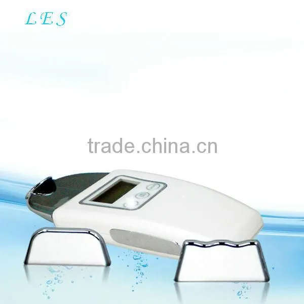 Mini Galvanic Faical Massager With 3 Optional Heads LCD Display Design photo-2