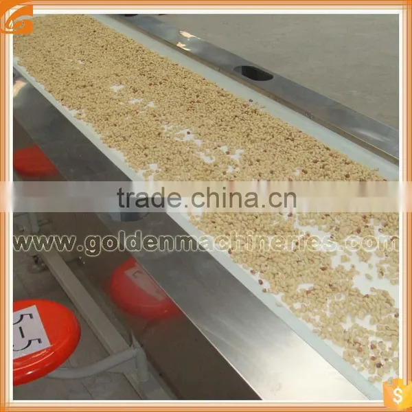 Hot Selling High Quality Roasted Peanut Red Skin Peeling Machine photo-3