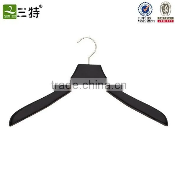 Wood Hanger With Rubber photo-2