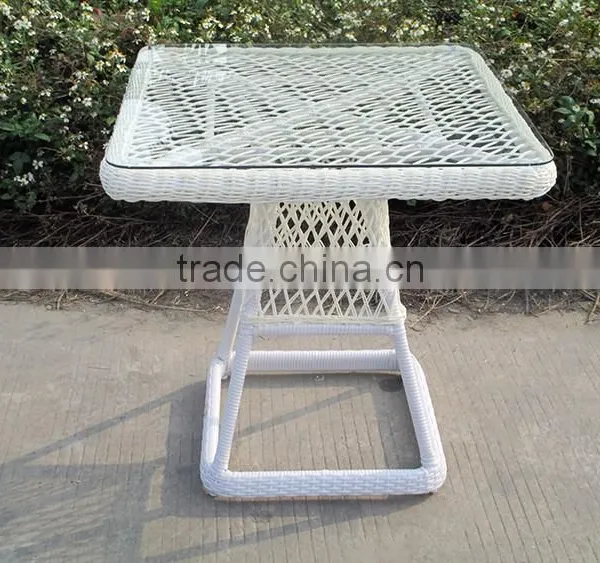 White Rattan Outdoor Furniture Luxury Coffee Table And Chairs photo-3