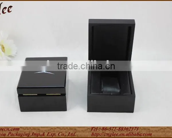 Engraved Wooden Wrist Watch Dispaly Boxes /Cases photo-5