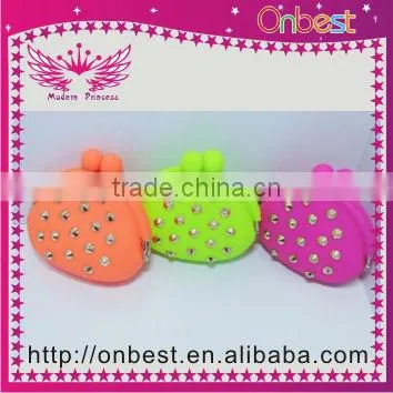Cute Silicone Heart Shape Coin Purse for Charming Ladies
