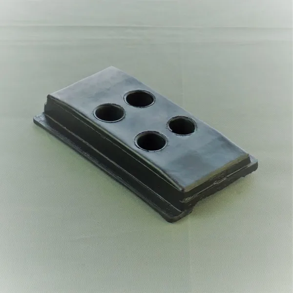 350mm Rubber Track Pads Bolted to Chain Links RP1200 Paver photo-4