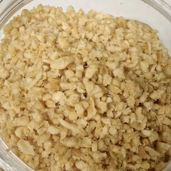 Crispy Fried Garlic Flakes Ready to Eat Crunchy Garlic Topping for Pho Ramen Salad Restaurant Supply Food Service photo-2