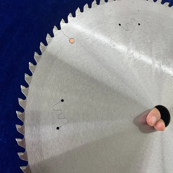 Industrial-grade Woodworking Alloy Saw Blades, Non-chipping Woodworking Circular Saw Blades, High-quality Carbide Saw Blades photo-3