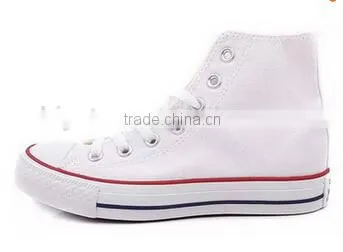 Womens Hunter Lo-Top Stylish Canvas Sneakers photo-4