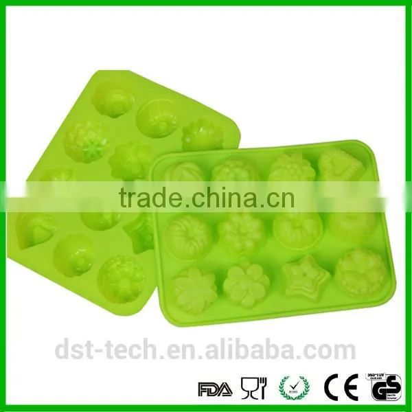 Christmas Hot Sale 12 Cups Mini Silicone Cake Mold/silicon Bakeware photo-2
