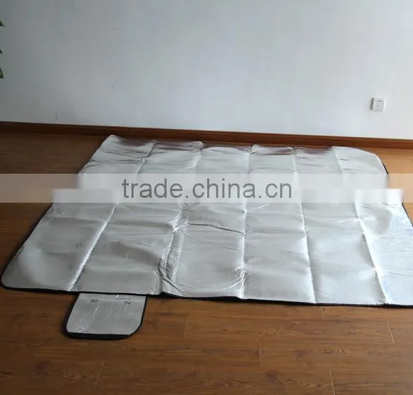 Wholesale Hot Sell Household High Quality Waterproof Folding Picnic Mat With Black Handle photo-6