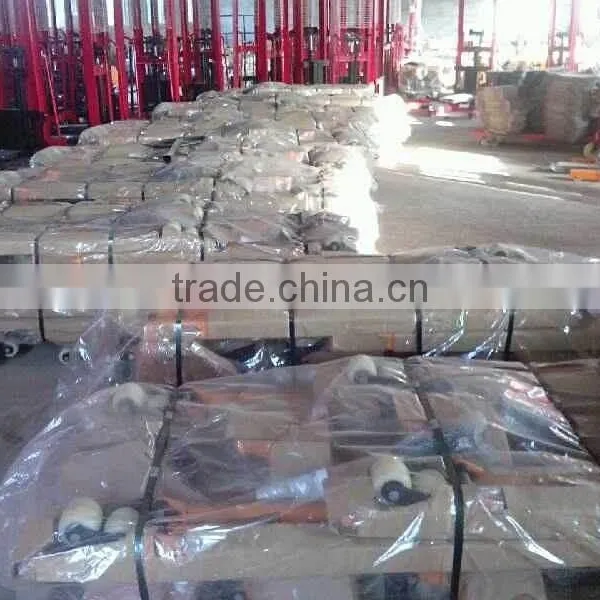 CE Certification 2 Ton Hydraulic Pallet Truck photo-6
