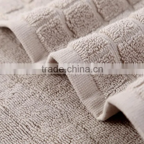 China Products Promotional Comfortable Custom Charisma Bath Towels photo-5