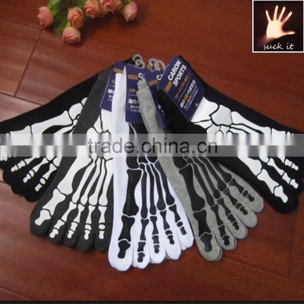 Women's Cotton Warmth Picture With Skull Funny Ankle Toe Socks photo-4