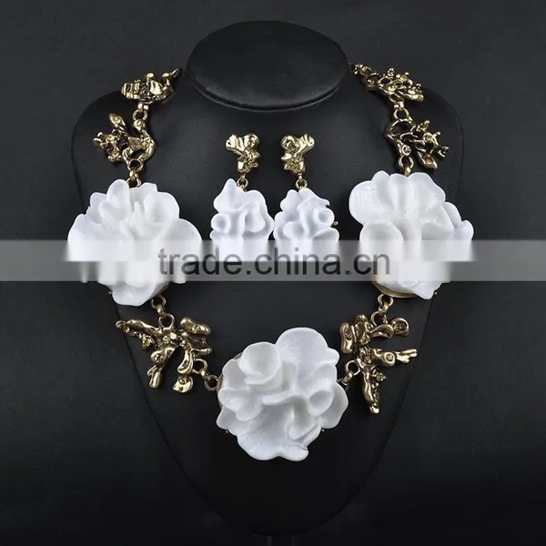 Hot Resin Necklace Earring Flower Jewelry Set photo-2