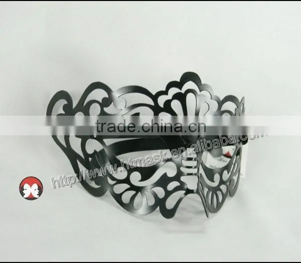 Brand New Fashion Laser Cut Clear Rhinestones Plastic Pretty Mask for Party photo-3
