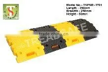 5 INTERLOCKING PLASTIC SPEED BREAKER