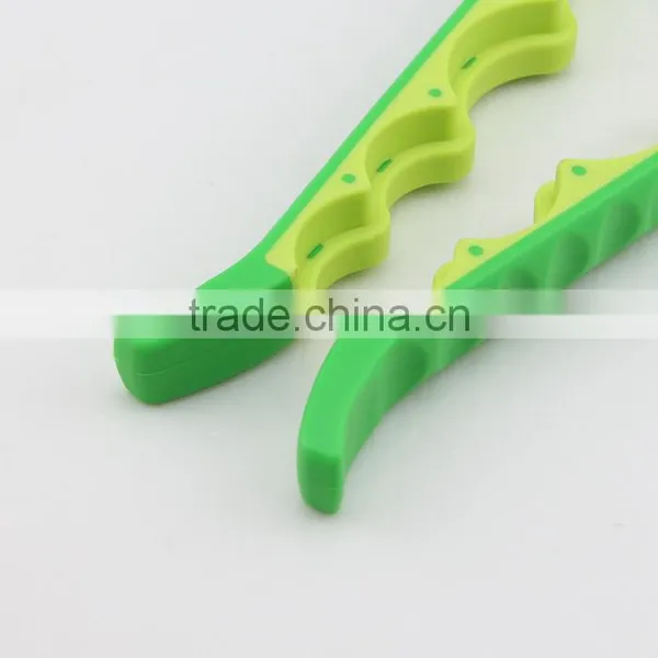 Eco-friendly Kitchen Cooking Tools Plastic Bottle Opener Wine Accessories photo-5