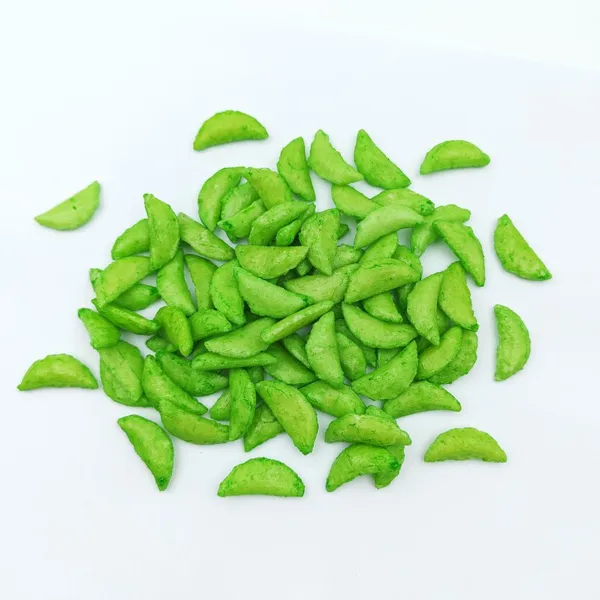 Wholesale Kakinotane Rice Crackers Savory Salted Flavor Japanese Style Oven Baked Crescent Snacks
