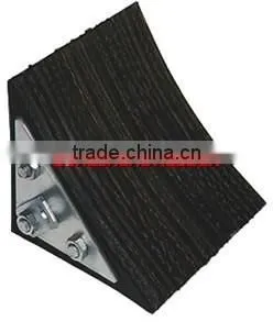 Heavy Duty Rubber Wheel Chock photo-4
