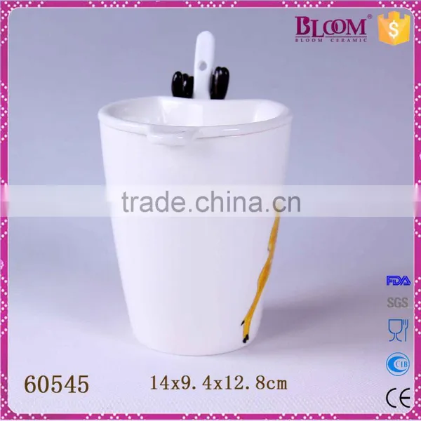 Home Drinkware White Custom Ceramic Mug With Lid photo-4