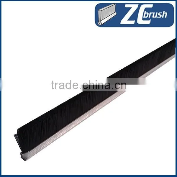 PP/nylon Strip Brush