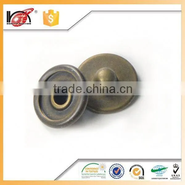 Low Price Metal Buttons Pyramid Rivets for Alll Kind of Garment
