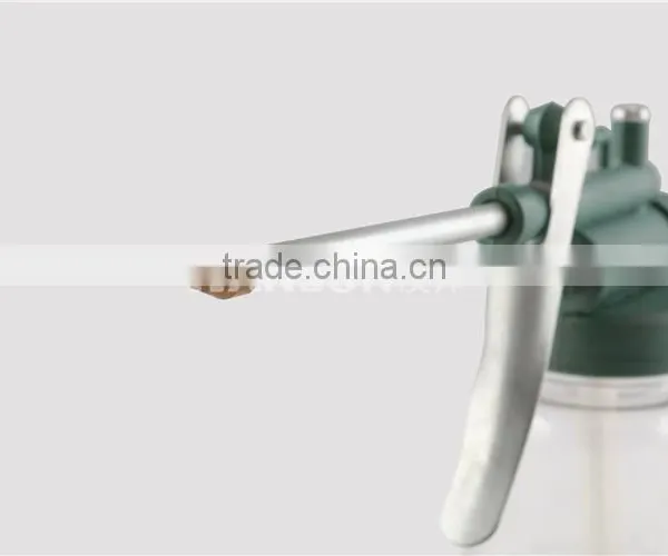 Professional Manual Machine Oiler photo-2