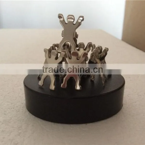 Magnetic Humanoid Clip Sculpture photo-2