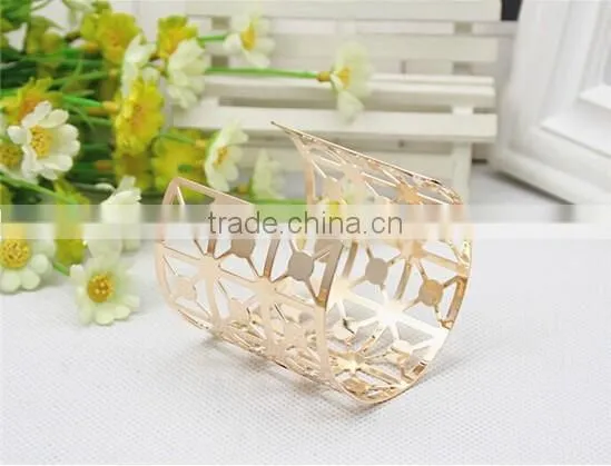 Wholesale Jewelry Gold Geometry Hollow -out Women Cuff Bangle With High Quality photo-4
