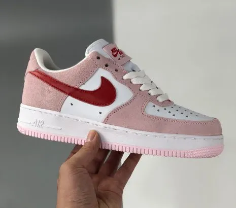 Nike Air Force 1‘07 QS“Valentine‘s Day