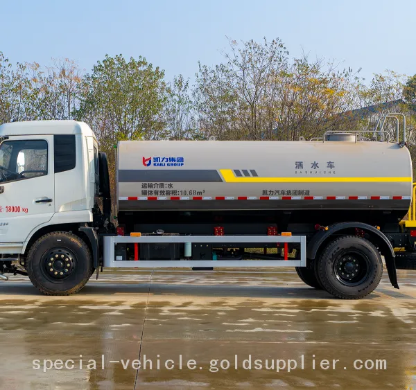 Tianjin 6X4 Chassis Multi-Functional Greening Weather-Resistant Water Distribution Vehicle/Water Sprinkler Truck photo-5