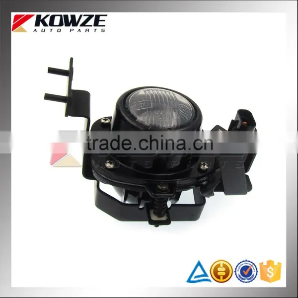 Car Part Headlamp Bezel Kit for Mitsubishi Pajero V23W V32W V43W V44W MB831058 photo-4