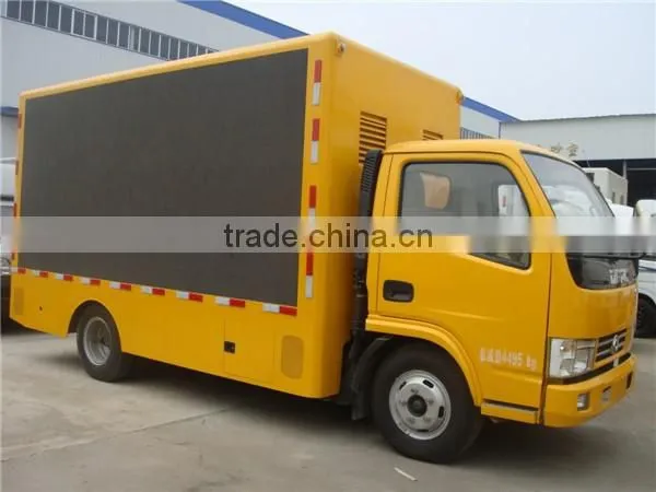 Euro 4 Dongfeng Side 6.8m2 Digital Advertising Screens Trucks photo-2
