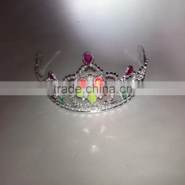 Plastic Crown With Light photo-2