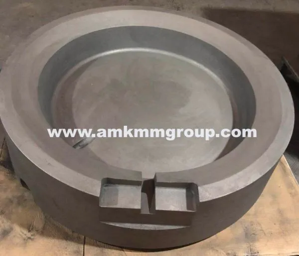 Graphite crucible