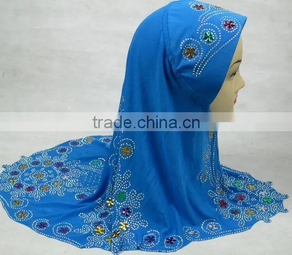 A525 Polyester Beautiful Muslim Hijab photo-4